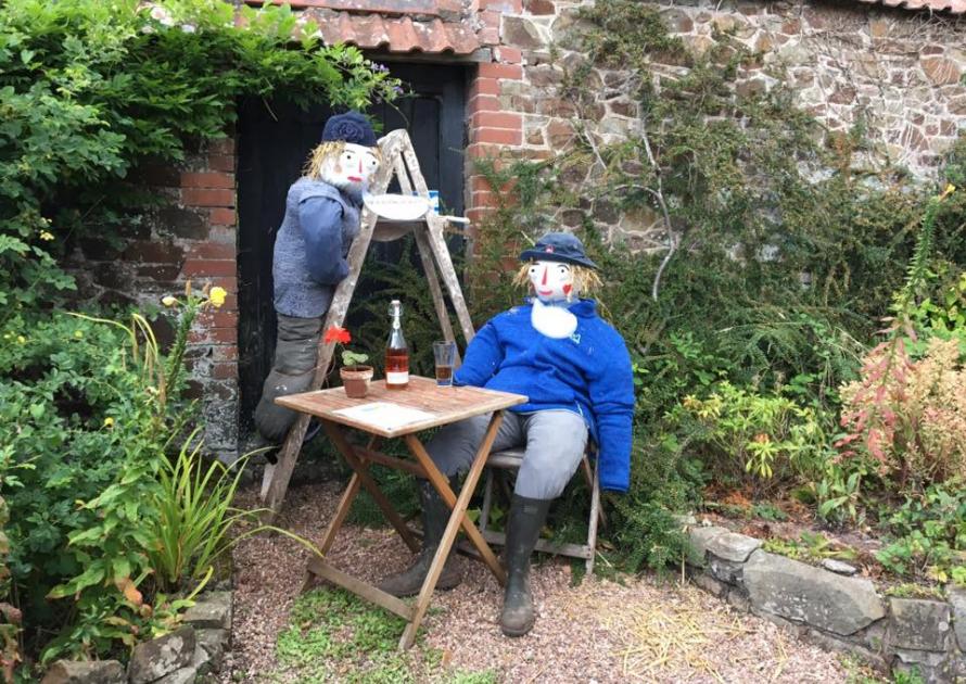 Painter's Tea Break Scarecrows